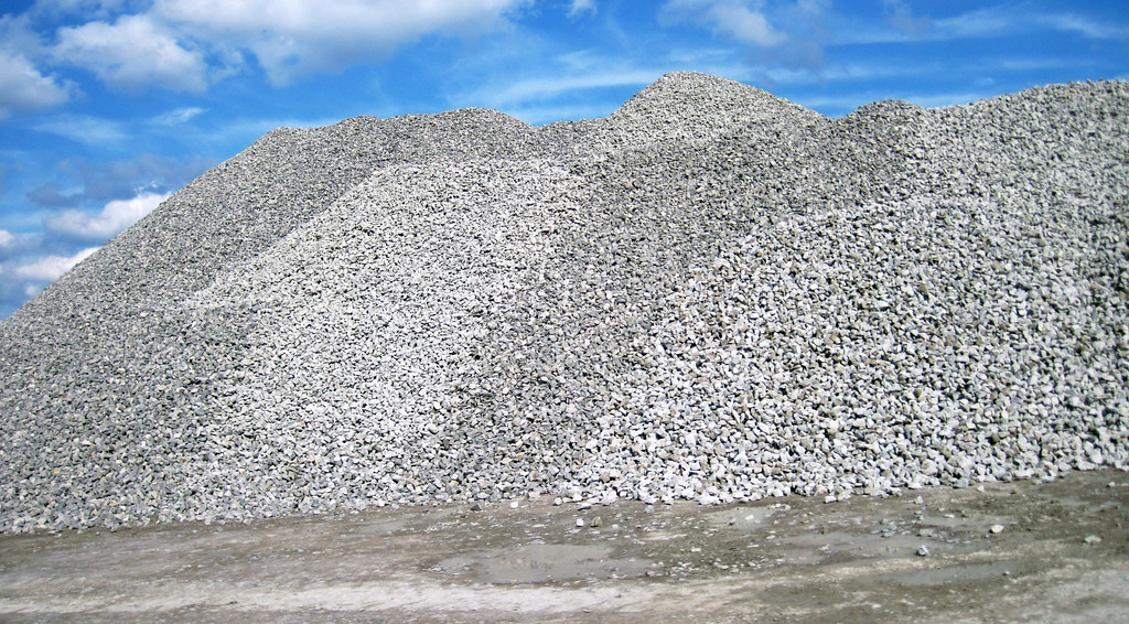 bulk crushed limestone gravel