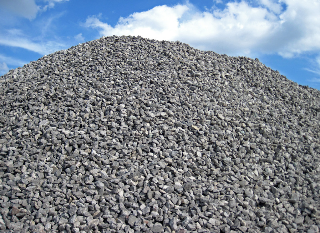 bulk crushed limestone and limestone gravel. LA Landscape offers crushed limestone delivery in Louisiana